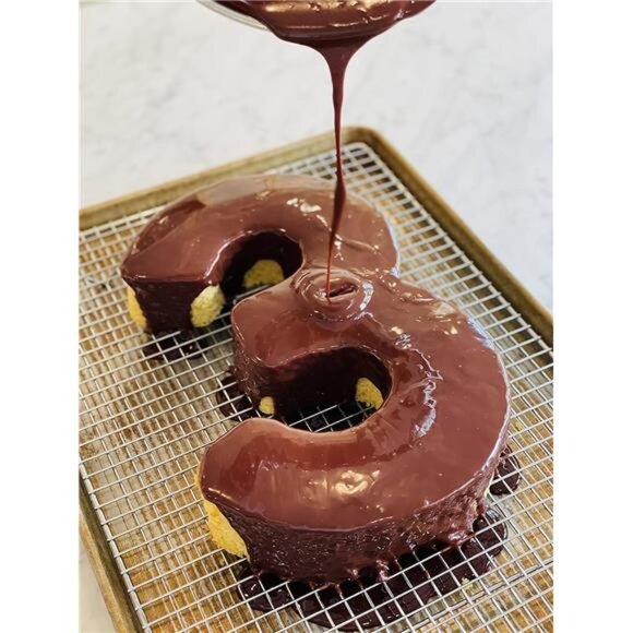 Ateco Extra Large Number Cake Mold and Cutter, 2, 11-inches Tall, Silver - Picture 6 of 7